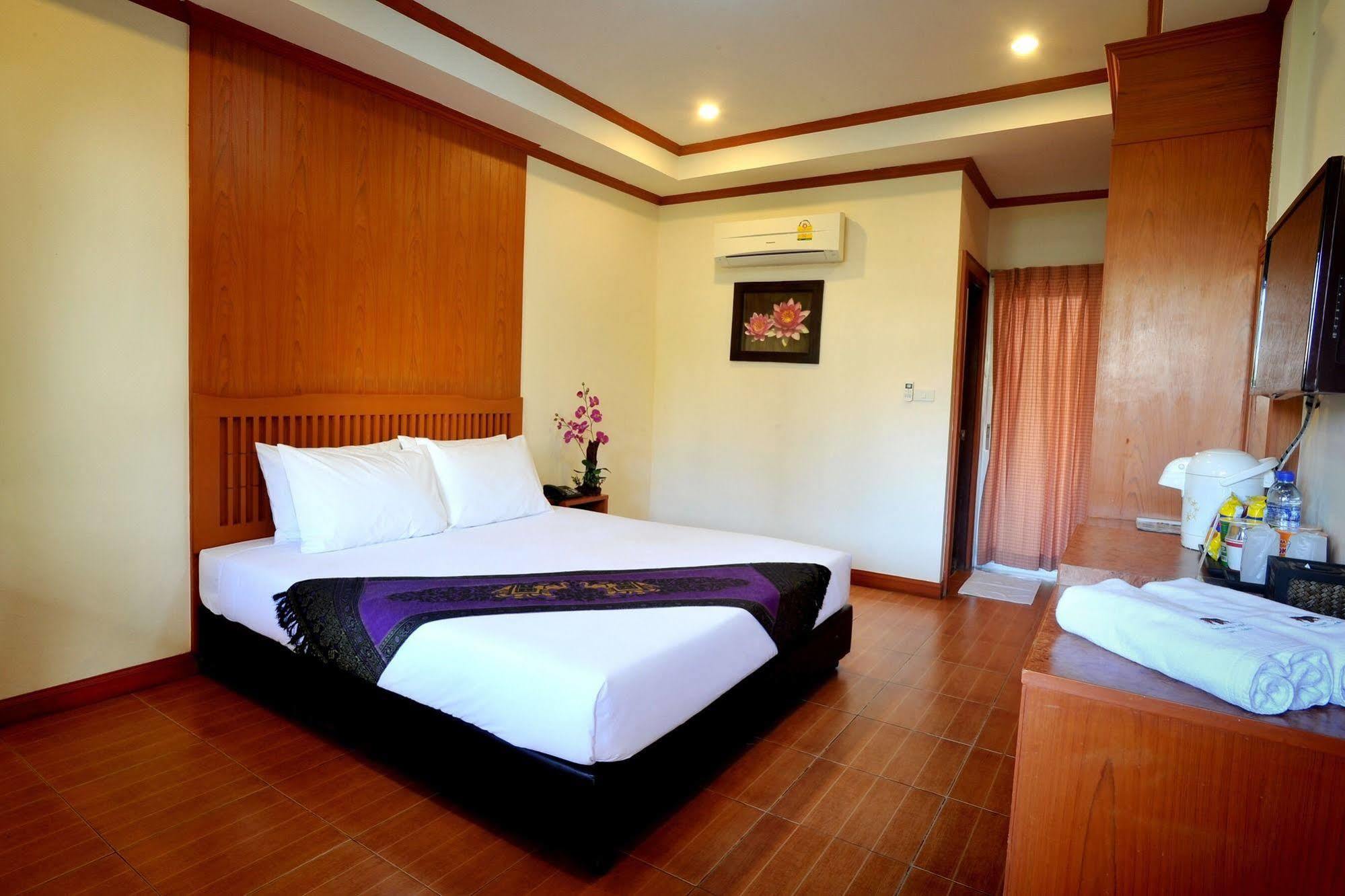 Mammoth Resort Khon Kaen Buitenkant foto